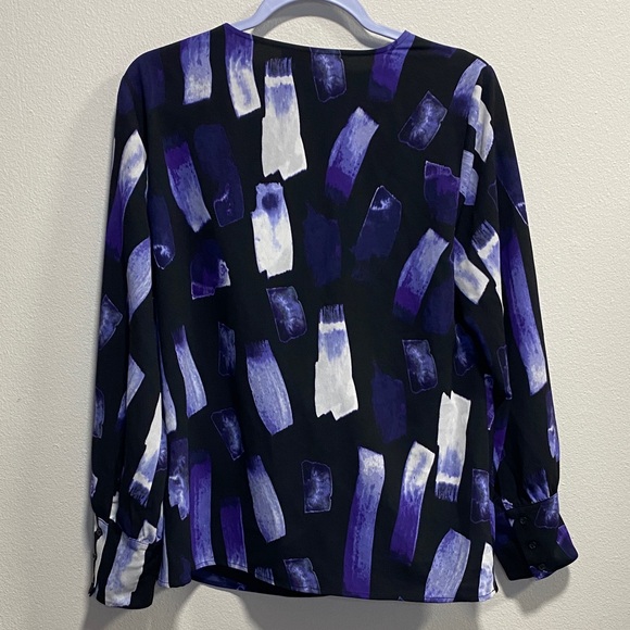 Alfani | Size M | Purple Abstract Surplice Faux‎ Wrap Blouse - Picture 4 of 11
